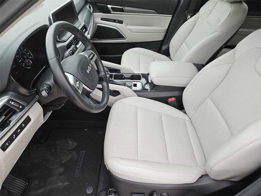 2022 Kia Telluride S 8