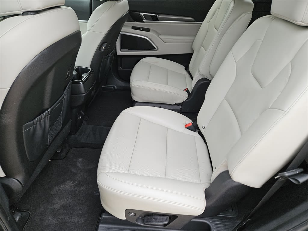 2022 Kia Telluride S 10