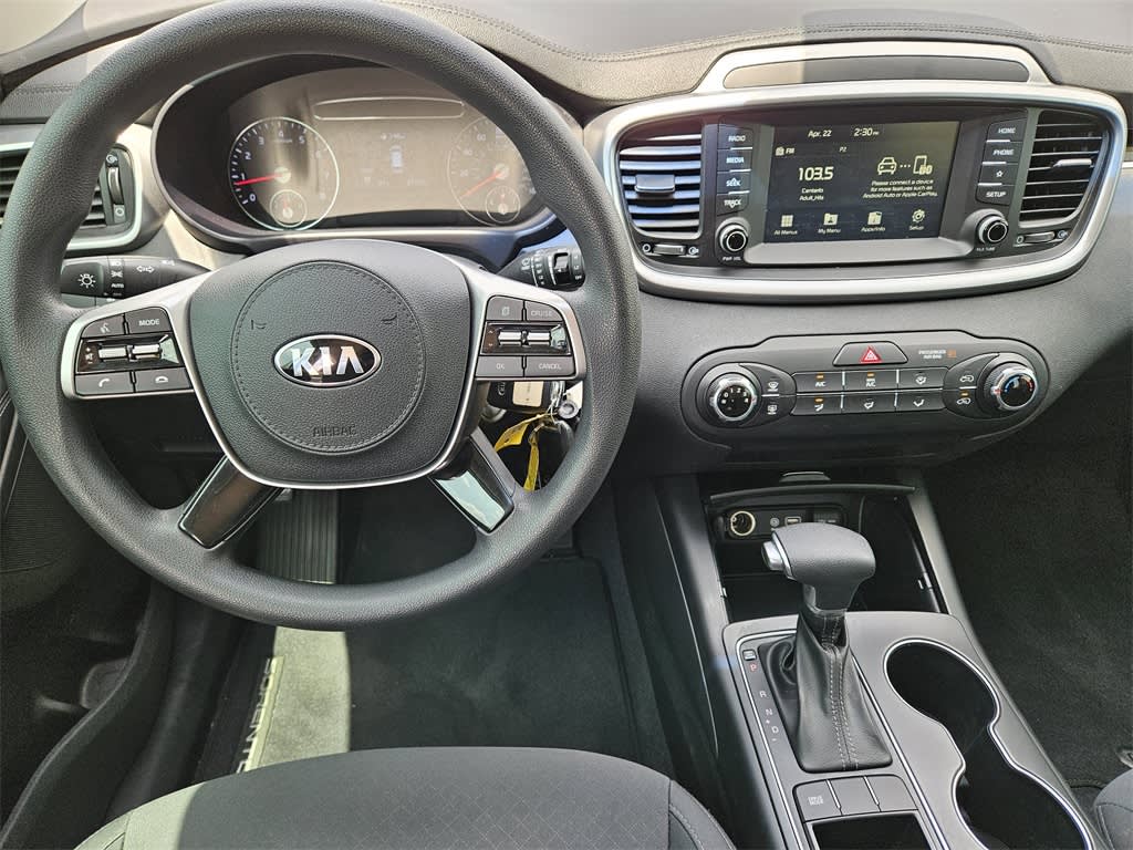 2019 Kia Sorento LX 11