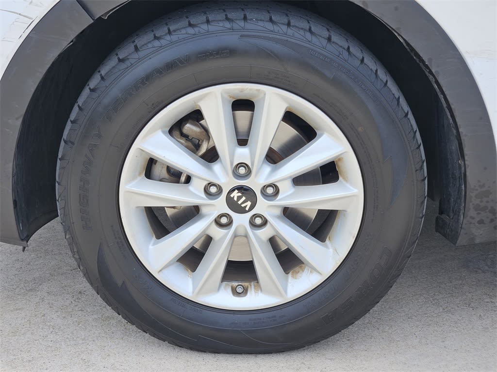 2019 Kia Sorento LX 21