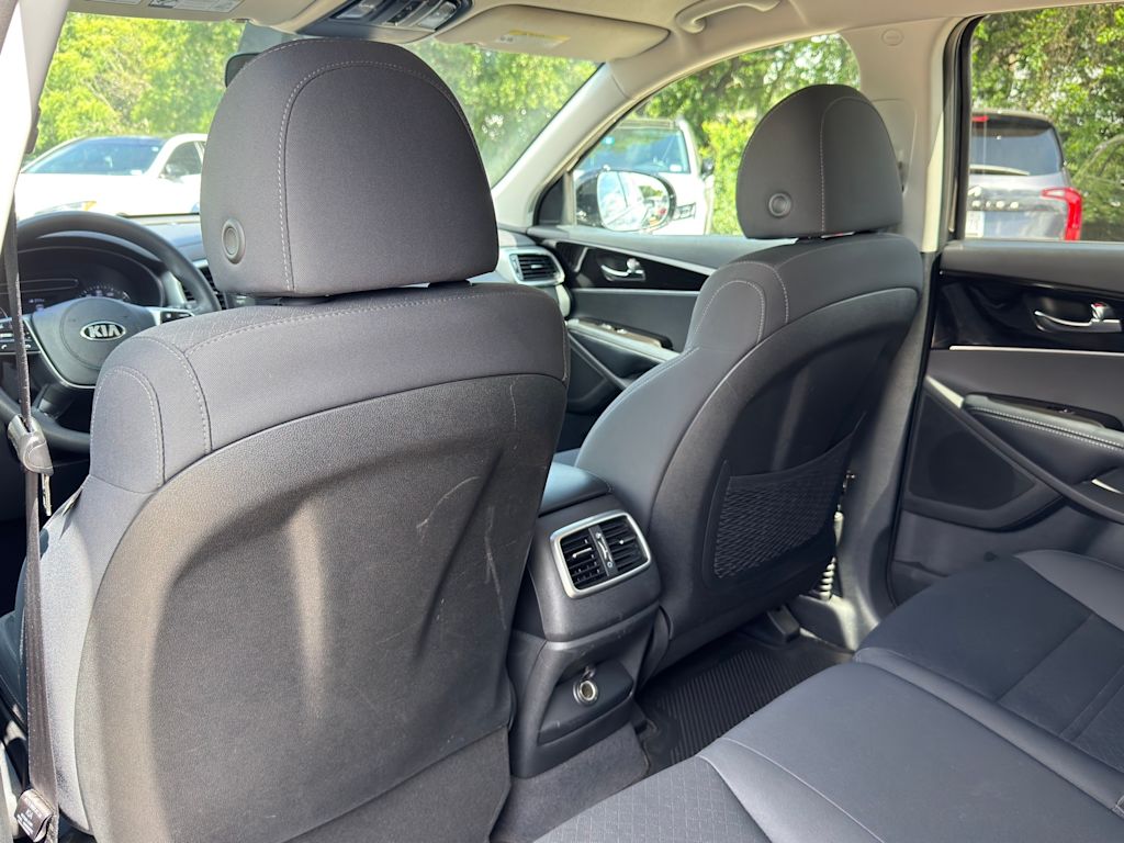 Thumbnail: 2019 Kia Sorento - 27