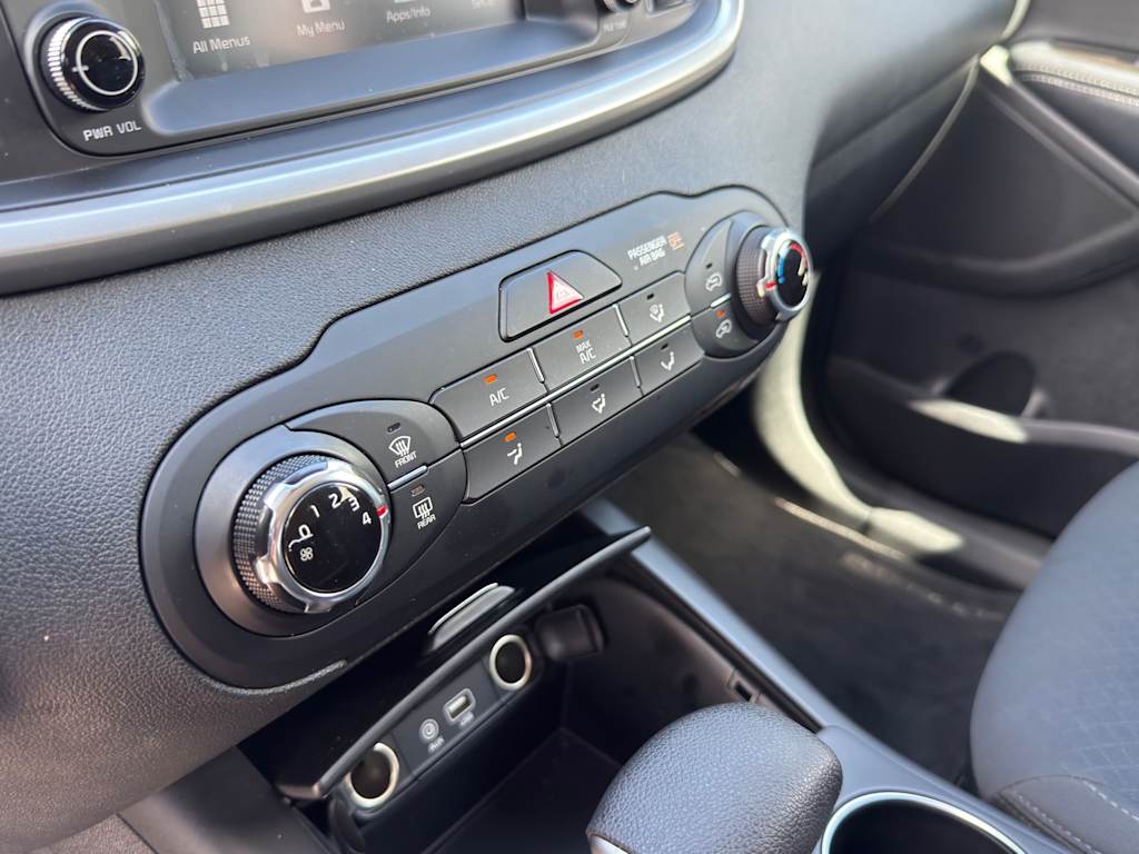 Thumbnail: 2019 Kia Sorento - 20