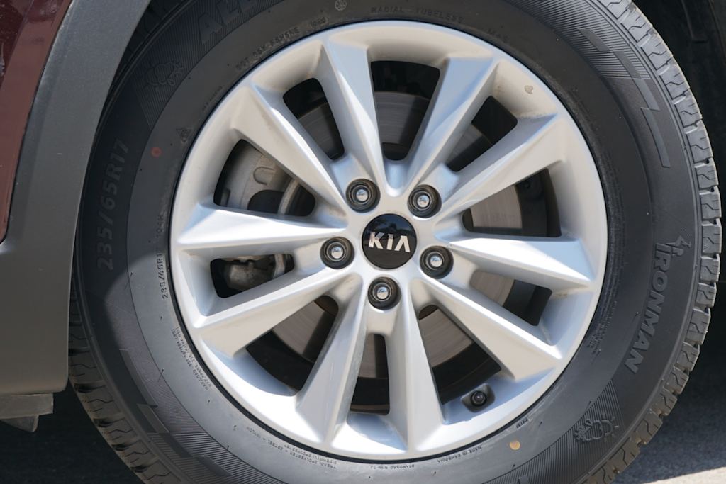 Thumbnail: 2020 Kia Sorento - 5