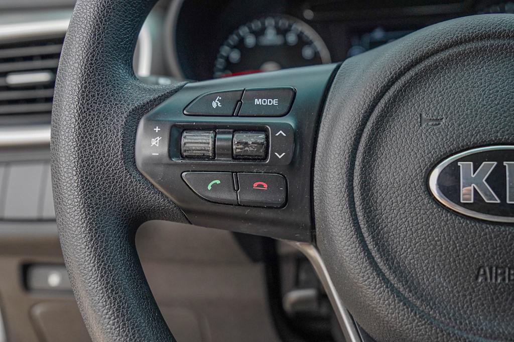 Thumbnail: 2016 Kia Sorento - 22