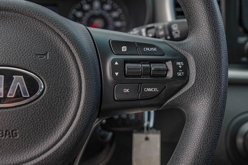 Thumbnail: 2016 Kia Sorento - 23