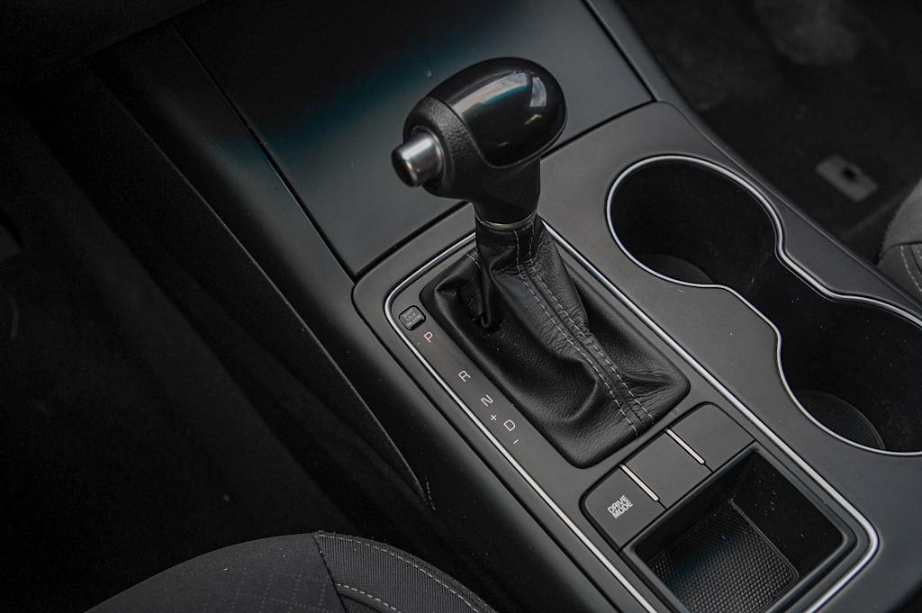 Thumbnail: 2016 Kia Sorento - 26