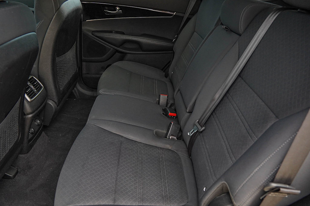 Thumbnail: 2016 Kia Sorento - 31