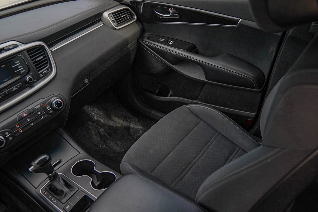 Thumbnail: 2016 Kia Sorento - 30