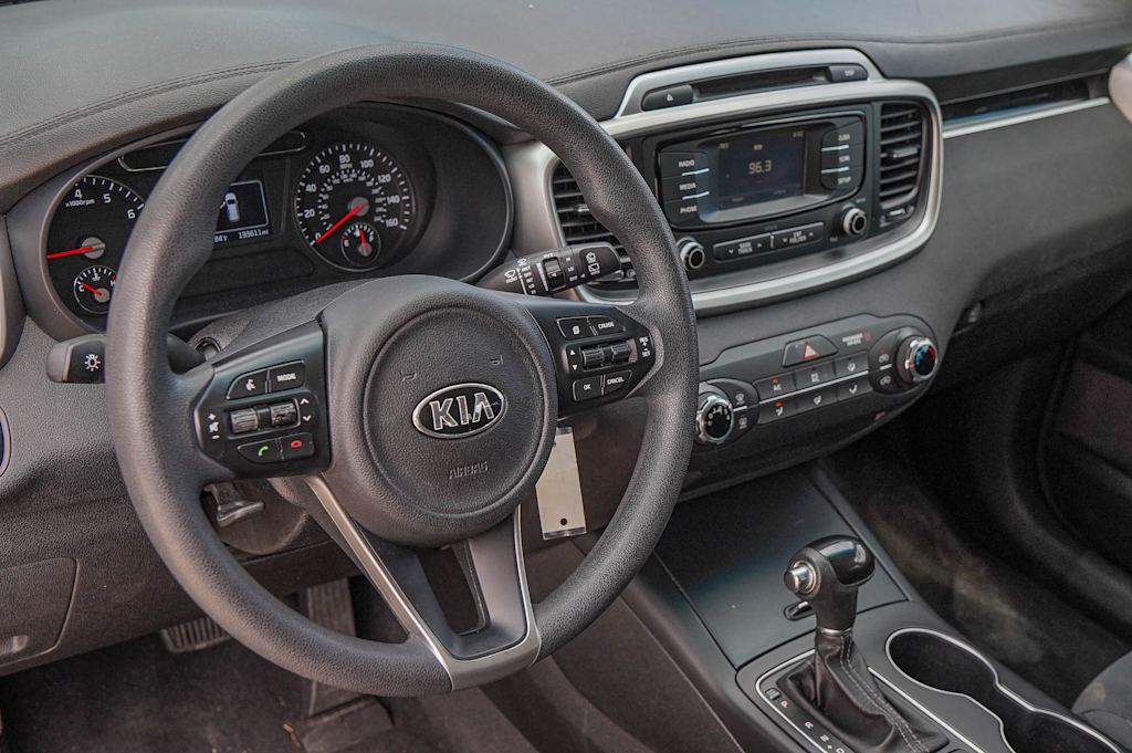 Thumbnail: 2016 Kia Sorento - 2