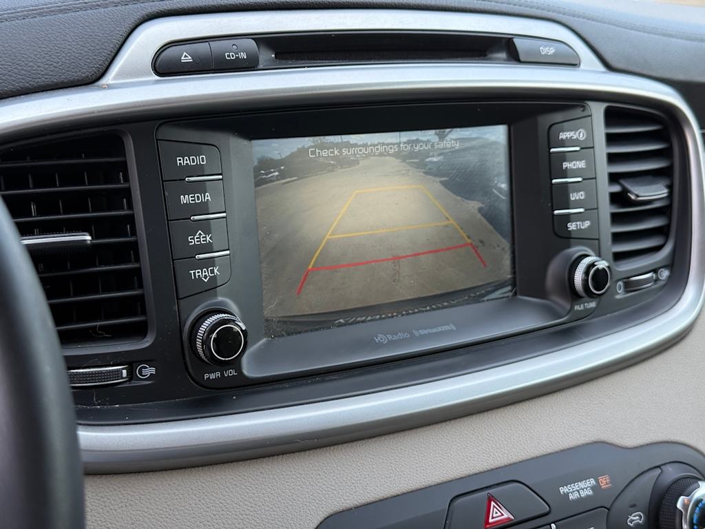 Thumbnail: 2017 Kia Sorento - 15