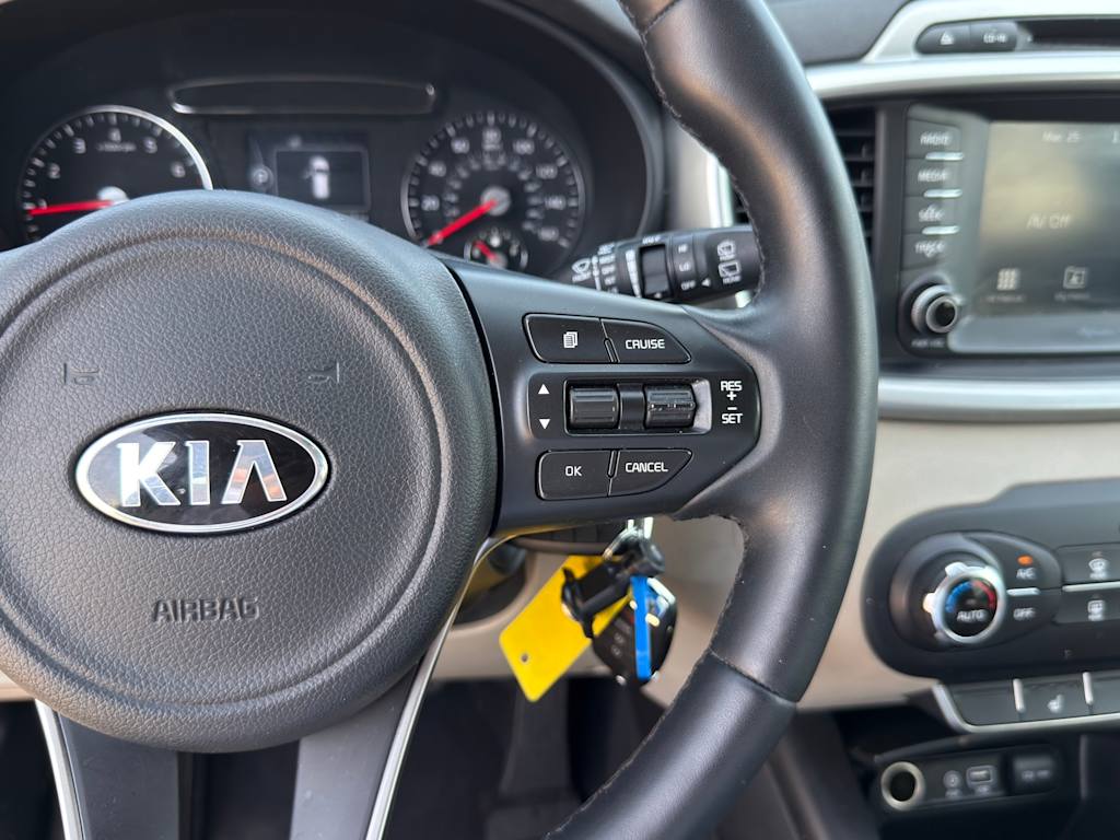 Thumbnail: 2017 Kia Sorento - 13