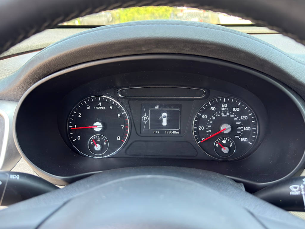 Thumbnail: 2017 Kia Sorento - 17