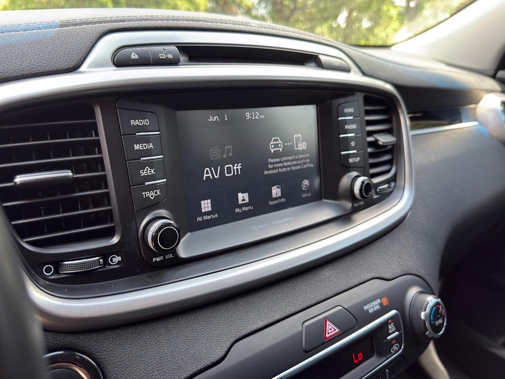Thumbnail: 2019 Kia Sorento - 14