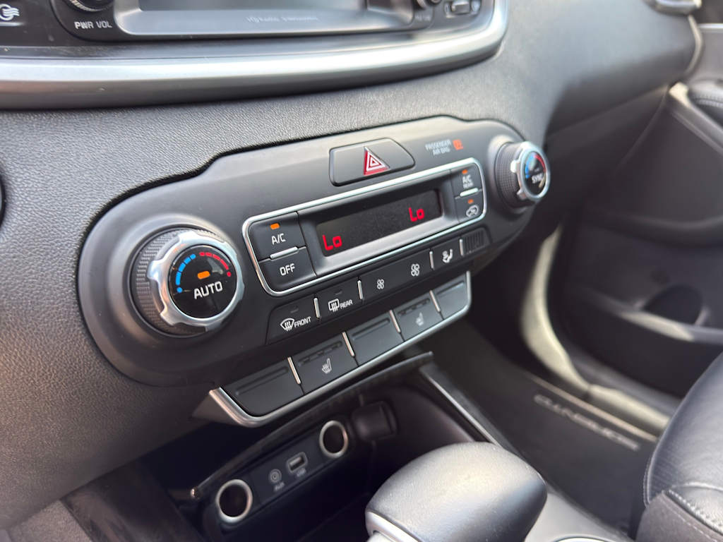 Thumbnail: 2019 Kia Sorento - 21