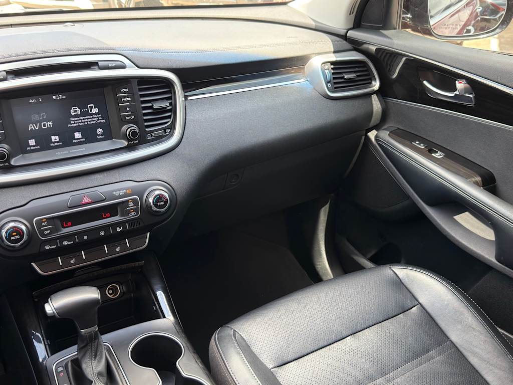 Thumbnail: 2019 Kia Sorento - 13