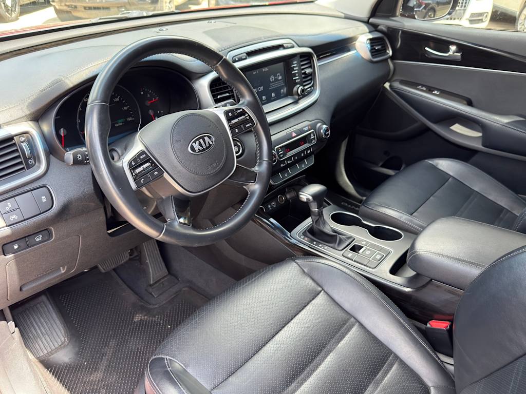 Thumbnail: 2019 Kia Sorento - 2
