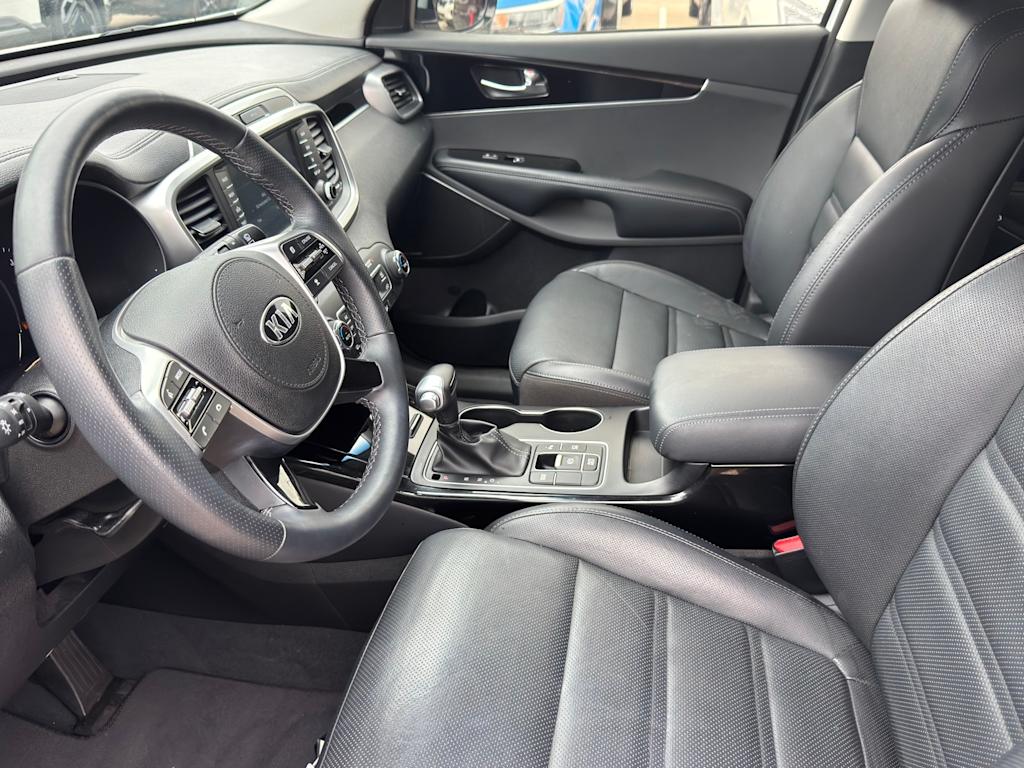 Thumbnail: 2019 Kia Sorento - 18