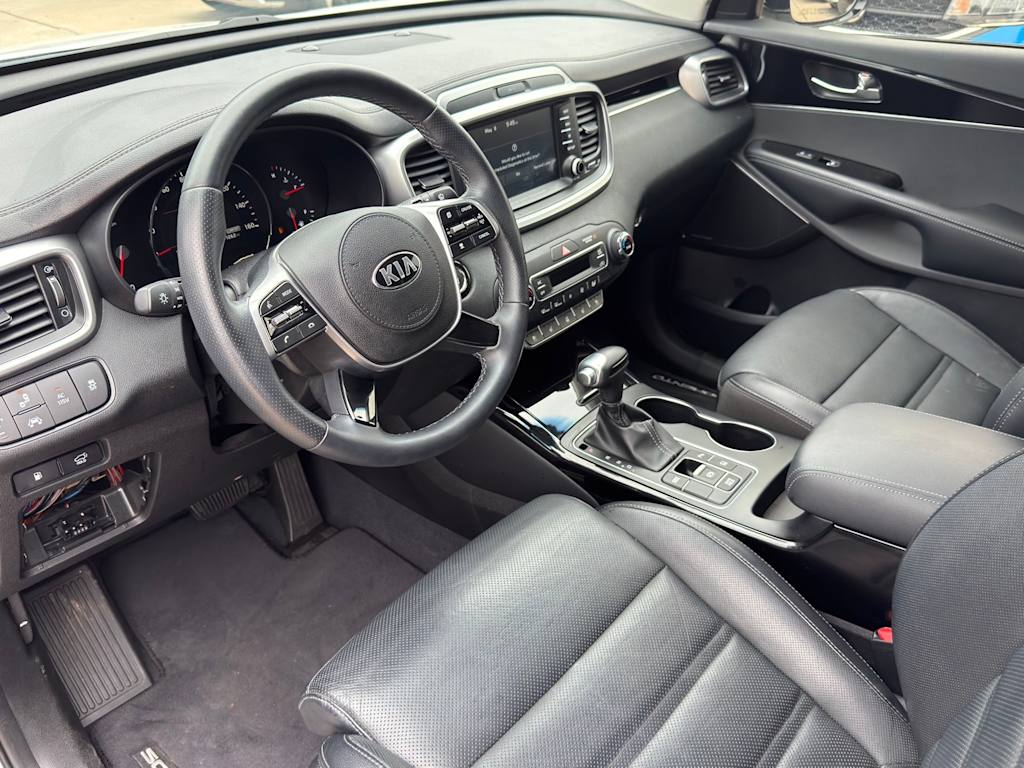Thumbnail: 2019 Kia Sorento - 2