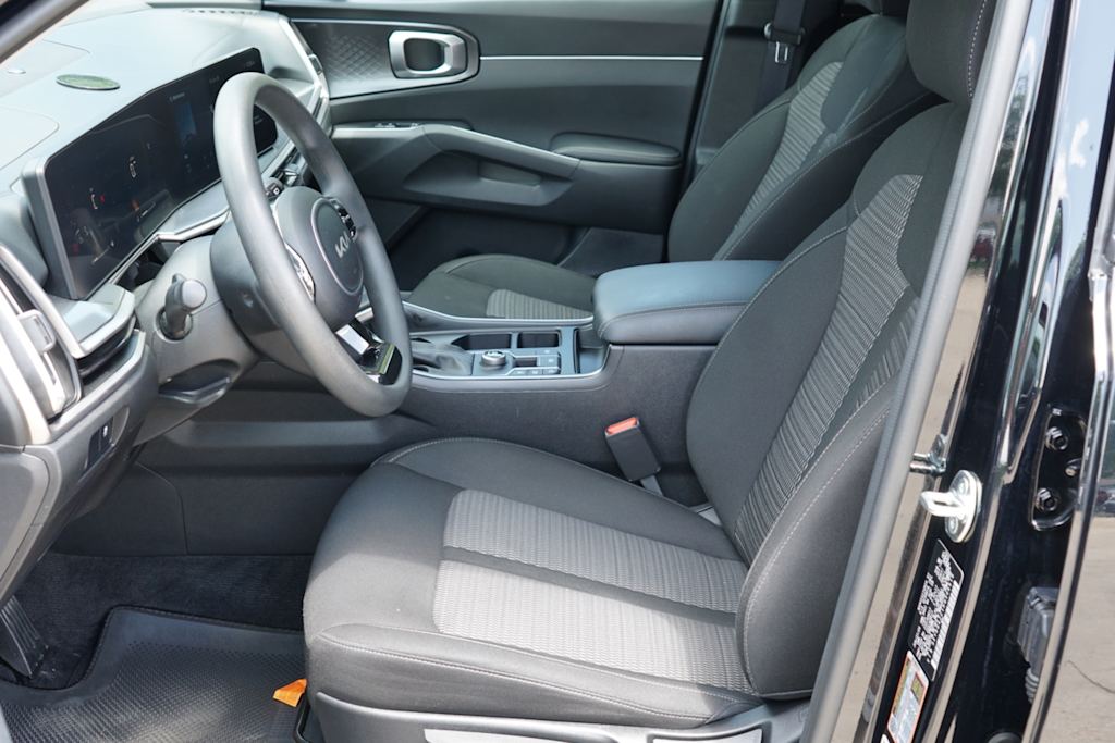 Thumbnail: 2024 Kia Sorento - 7
