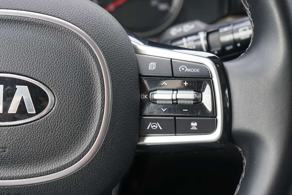 Thumbnail: 2021 Kia Sorento - 16