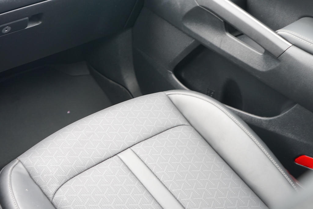 Thumbnail: 2021 Kia Sorento - 26