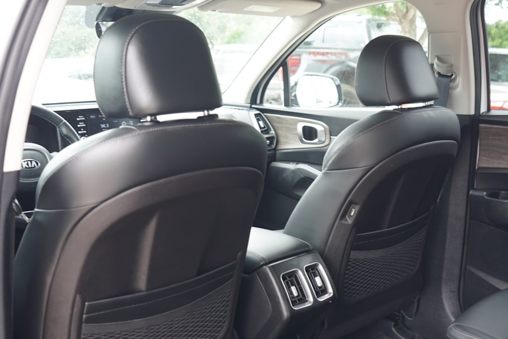 Thumbnail: 2021 Kia Sorento - 24