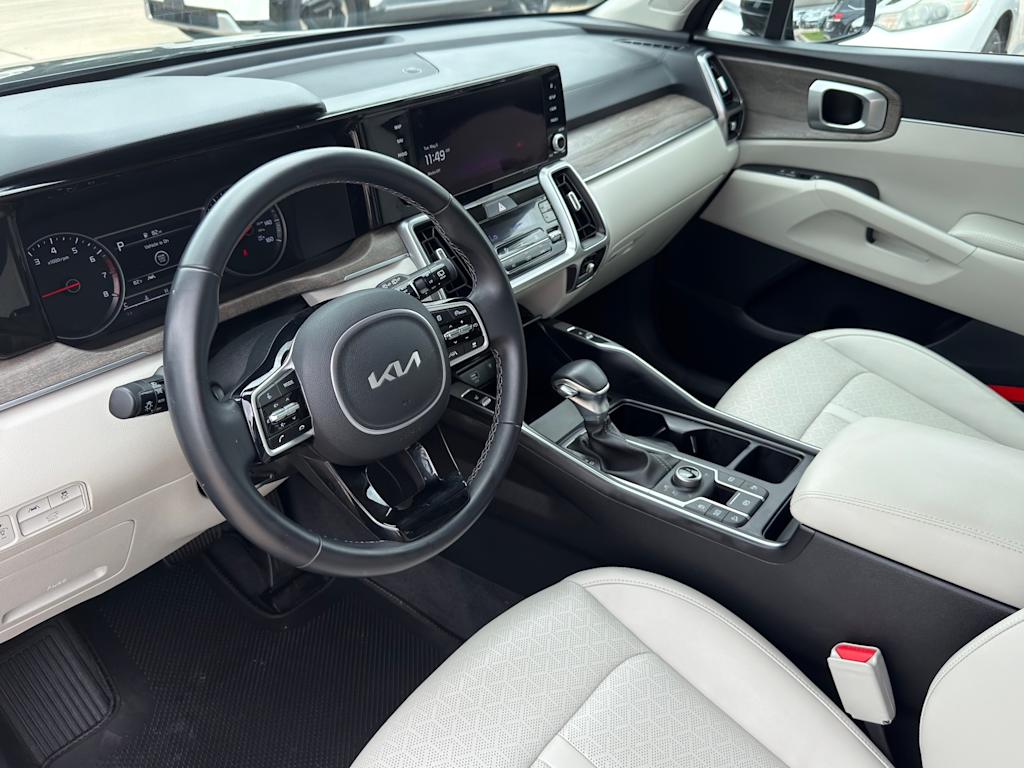 Thumbnail: 2022 Kia Sorento - 2