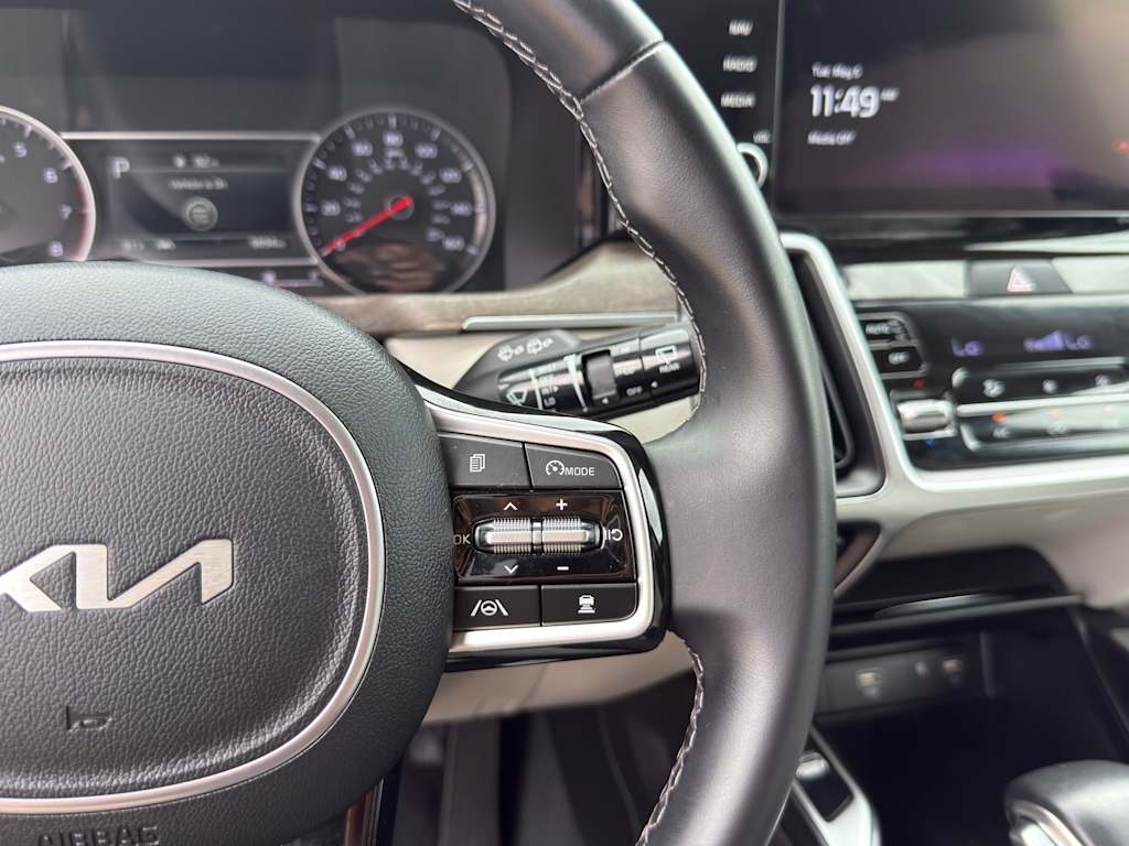 Thumbnail: 2022 Kia Sorento - 25