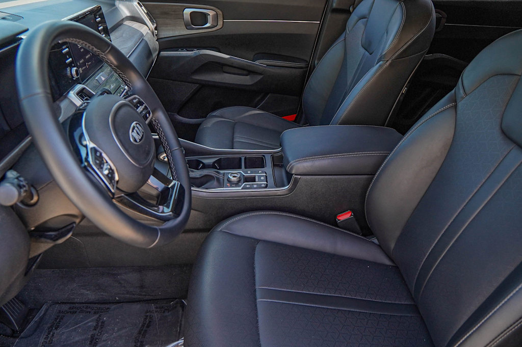 Thumbnail: 2021 Kia Sorento - 8