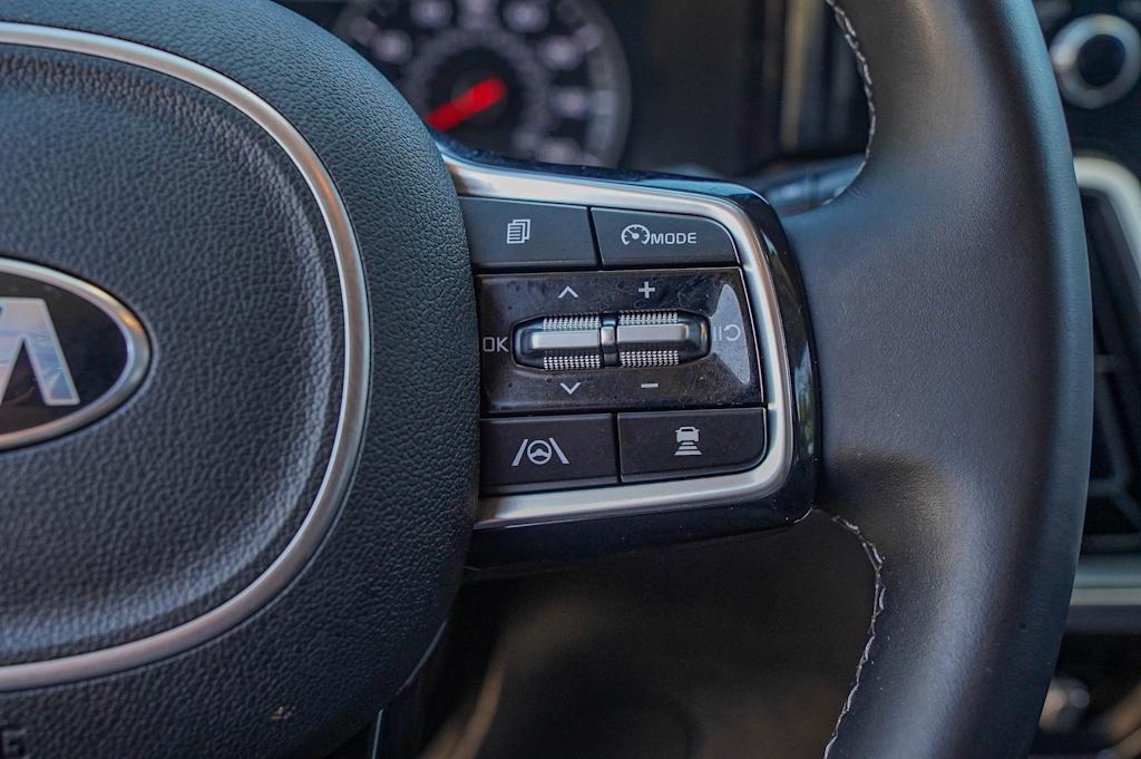 Thumbnail: 2021 Kia Sorento - 21