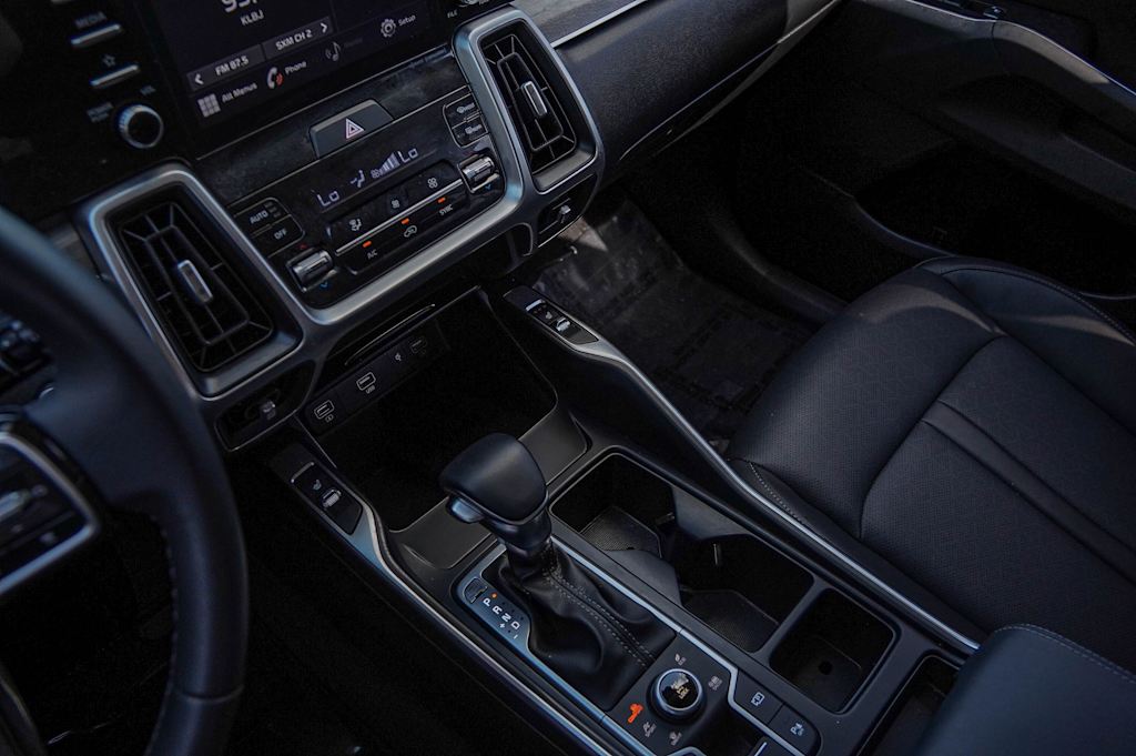 Thumbnail: 2021 Kia Sorento - 13