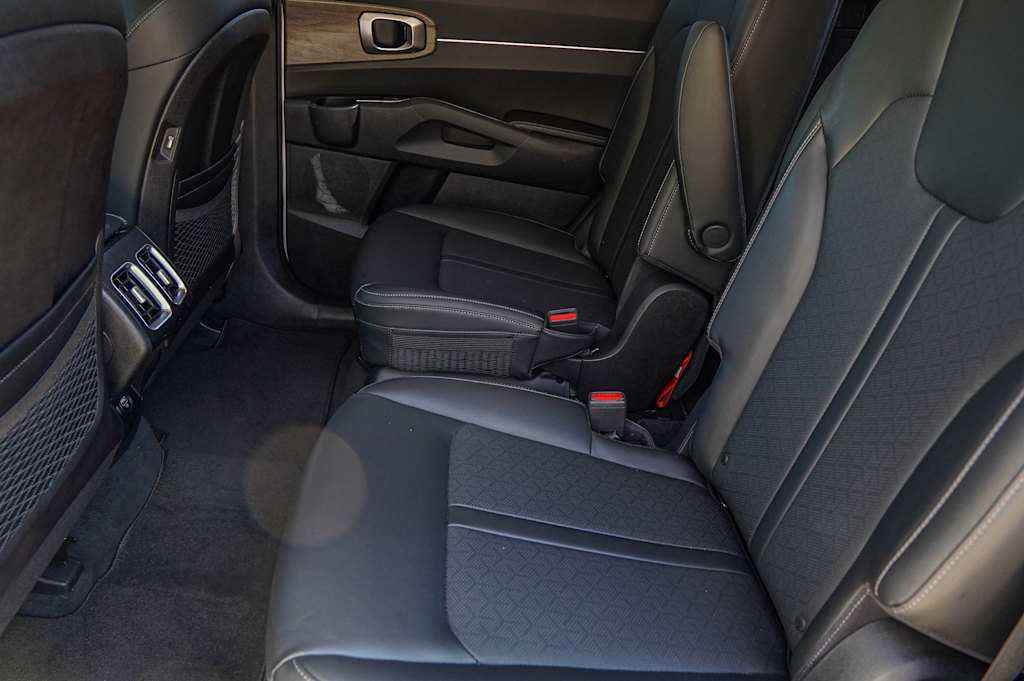 Thumbnail: 2021 Kia Sorento - 31