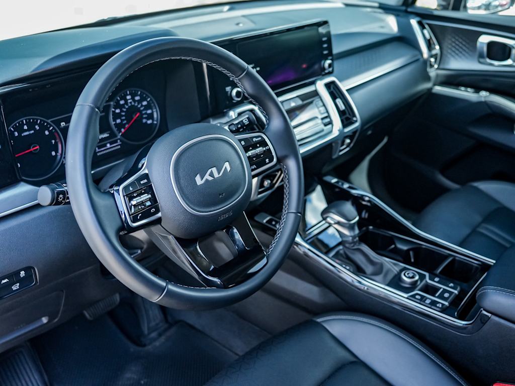 Thumbnail: 2022 Kia Sorento - 2