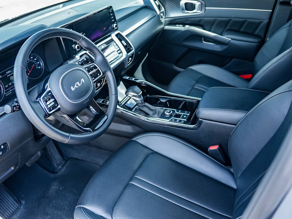 Thumbnail: 2022 Kia Sorento - 7