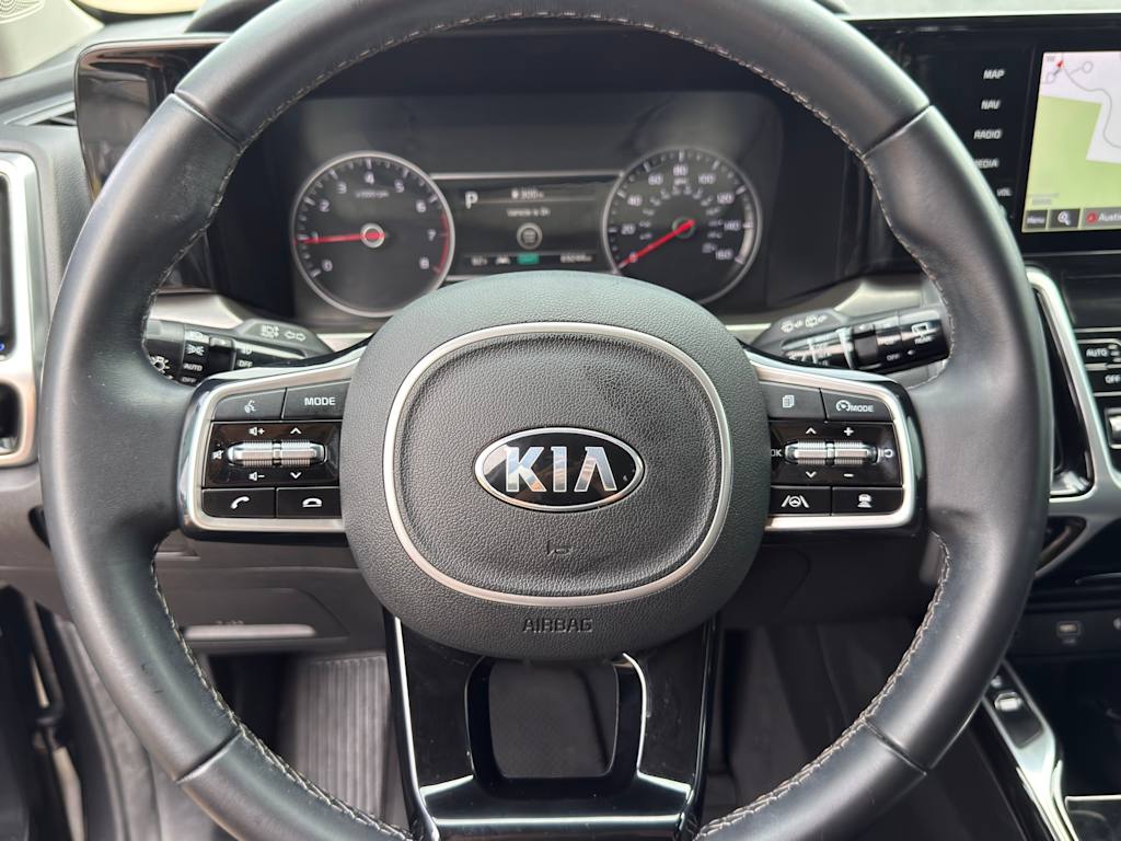 Thumbnail: 2021 Kia Sorento - 8