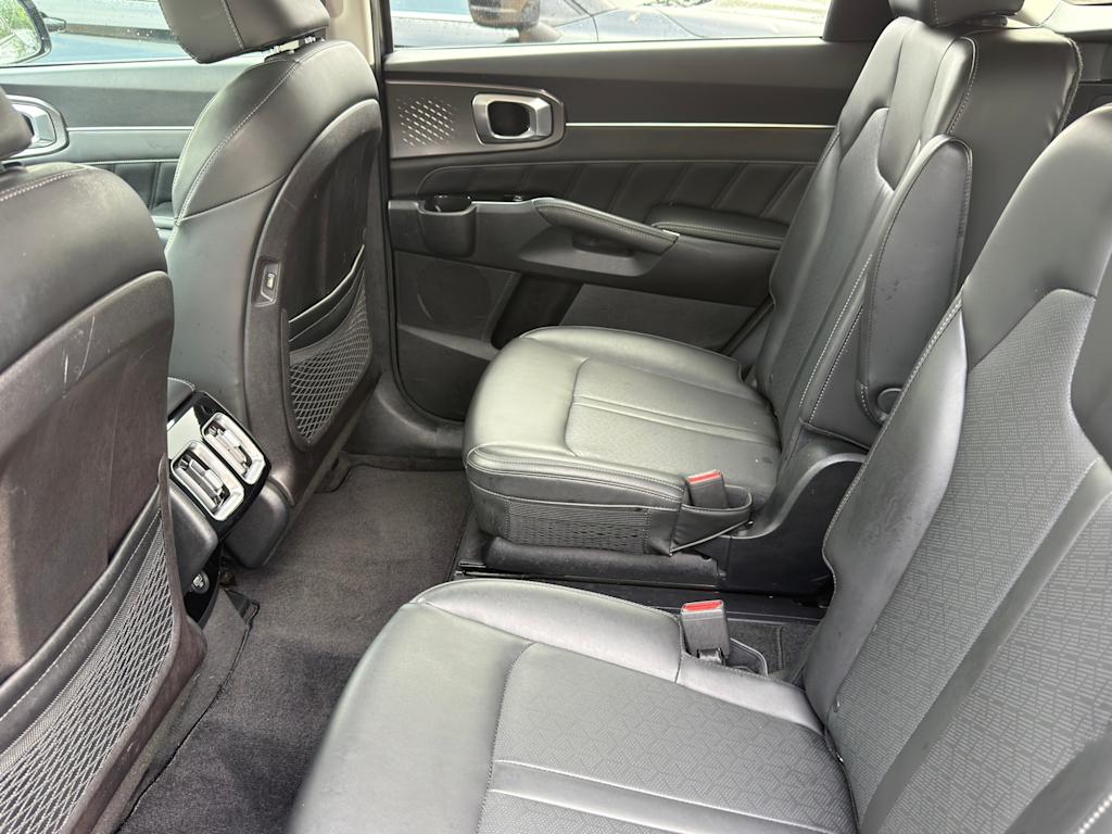 Thumbnail: 2021 Kia Sorento - 26