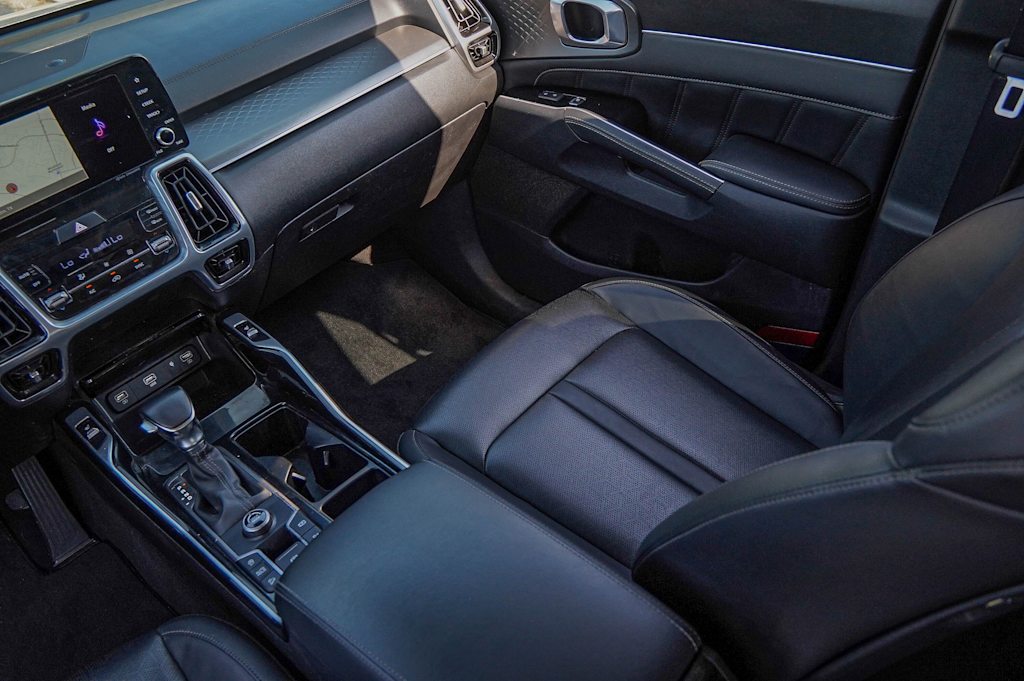 Thumbnail: 2022 Kia Sorento - 27