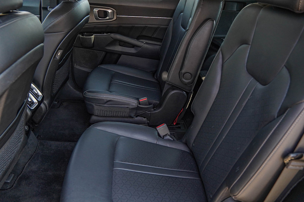 Thumbnail: 2022 Kia Sorento - 28