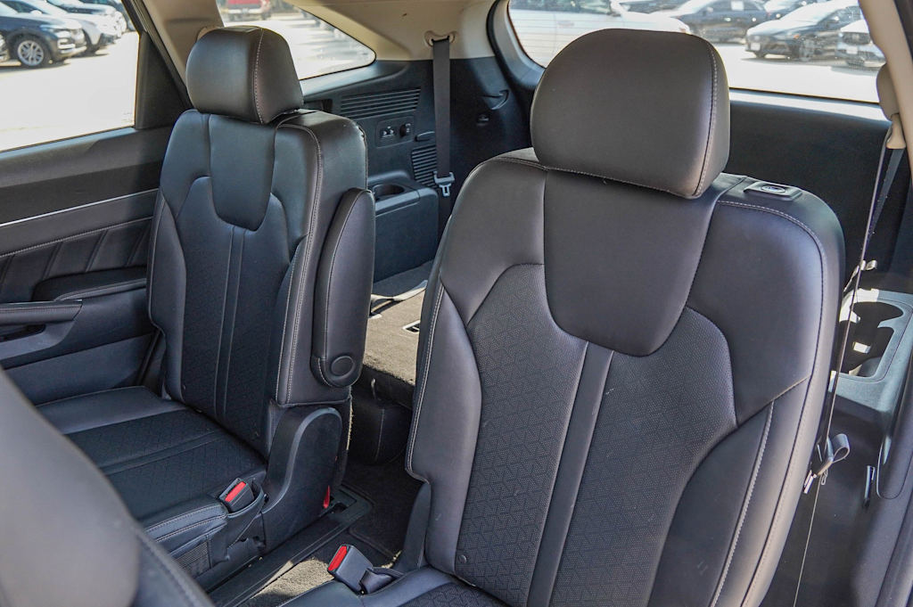 Thumbnail: 2022 Kia Sorento - 29