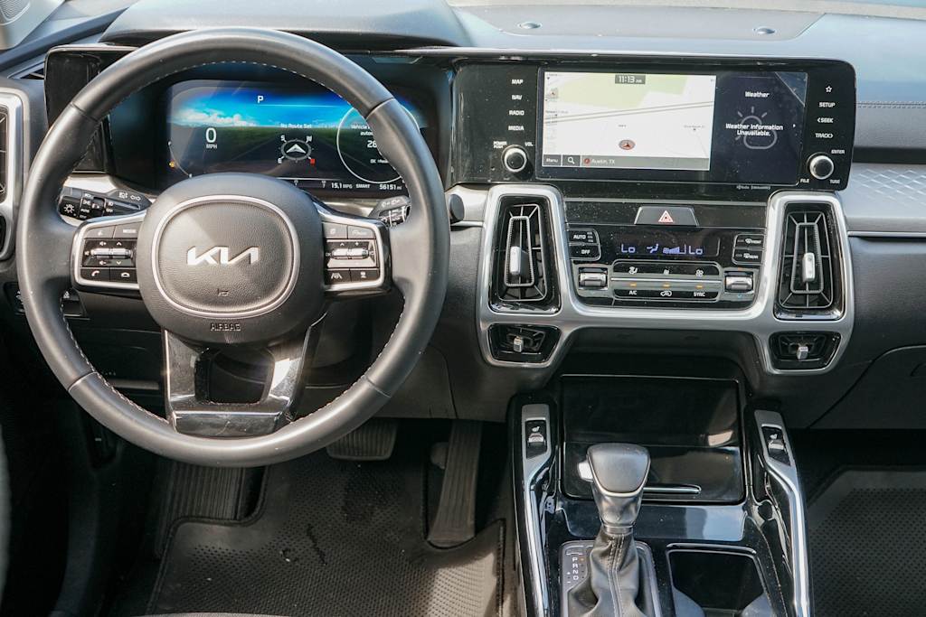 Thumbnail: 2023 Kia Sorento - 7