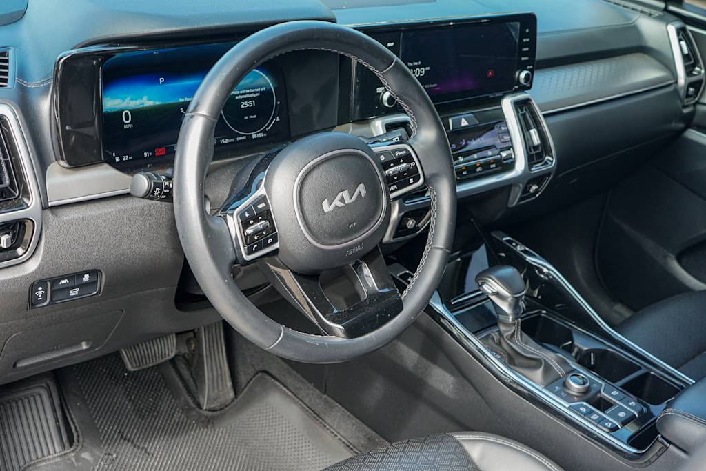 Thumbnail: 2023 Kia Sorento - 2