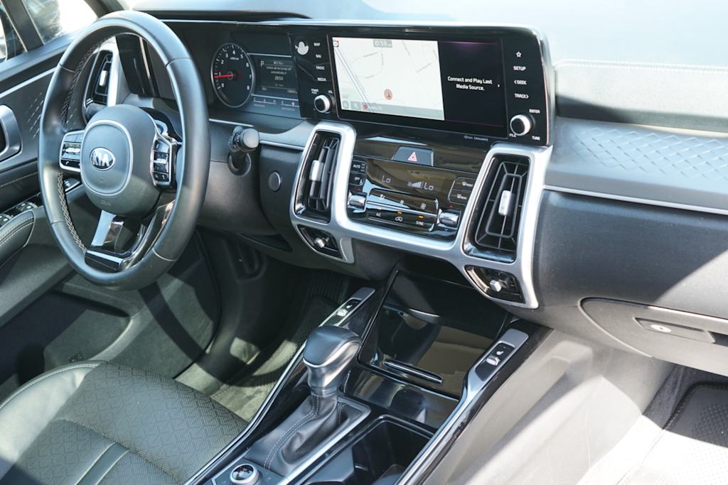 Thumbnail: 2021 Kia Sorento - 10