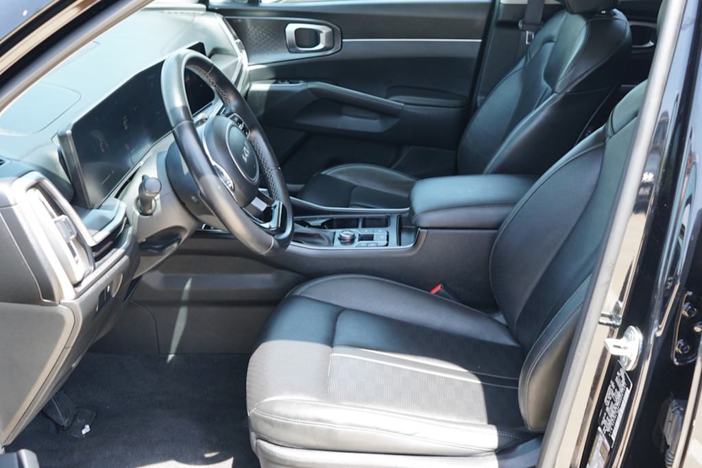 Thumbnail: 2024 Kia Sorento - 8