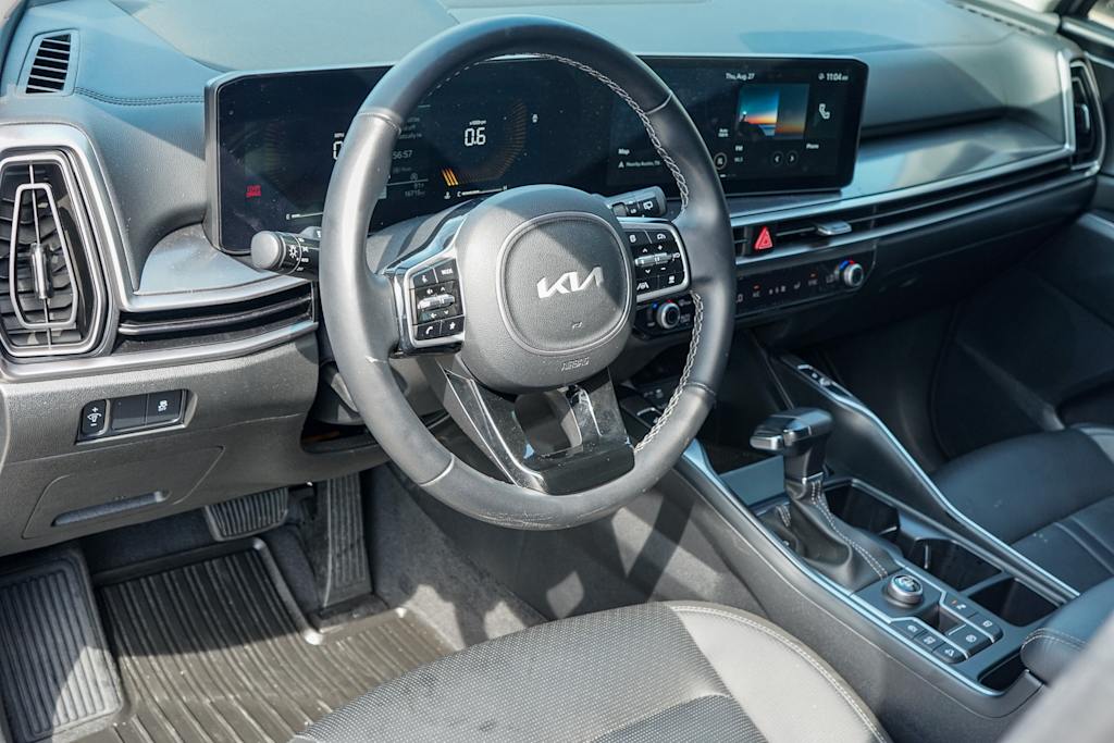 Thumbnail: 2025 Kia Sorento - 2