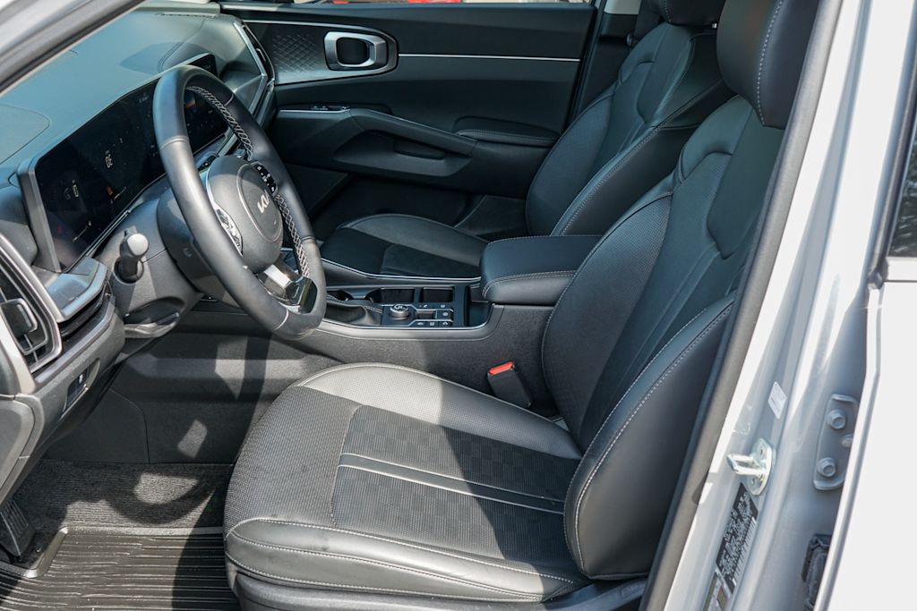Thumbnail: 2025 Kia Sorento - 8