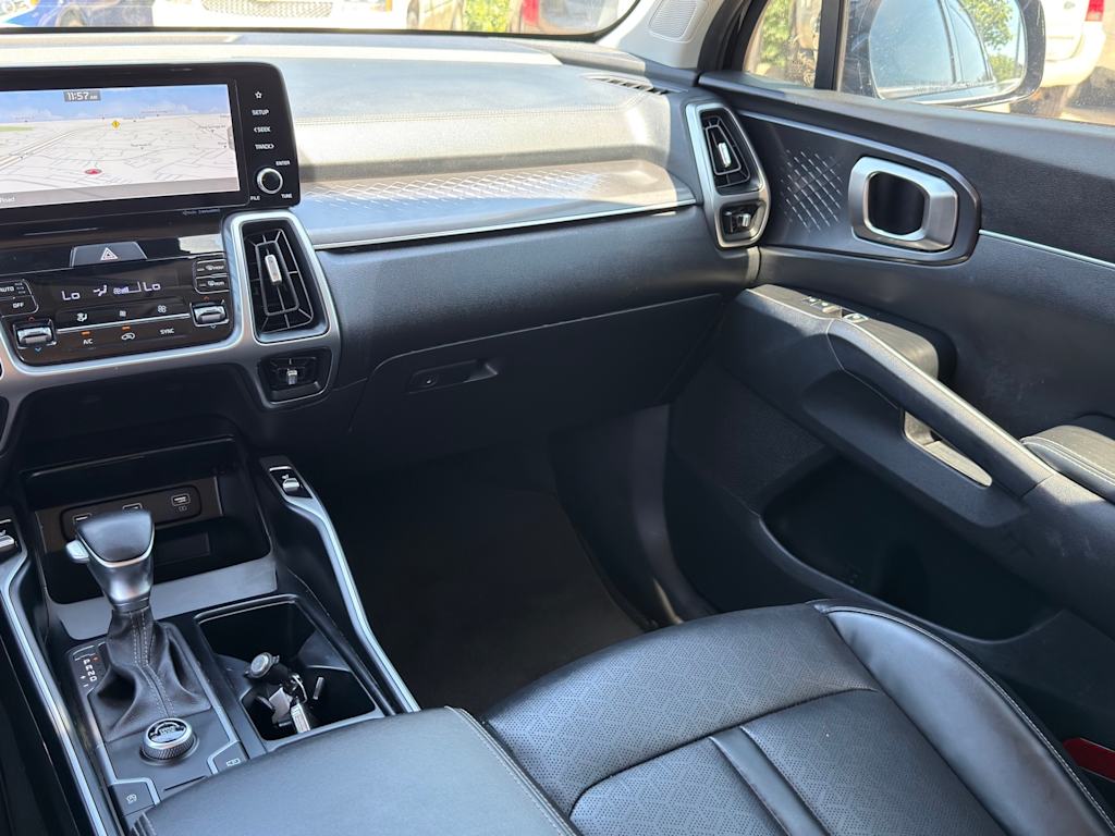 Thumbnail: 2022 Kia Sorento - 12