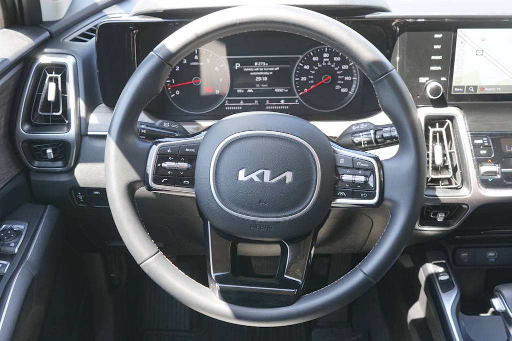 Thumbnail: 2022 Kia Sorento - 11