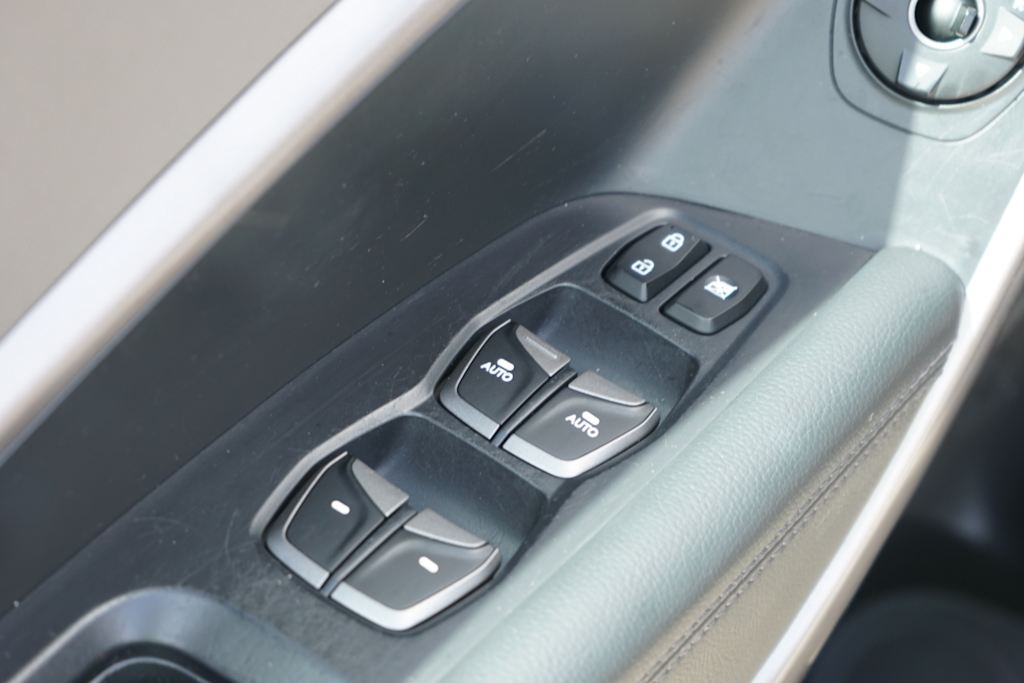 Thumbnail: 2015 Hyundai Santa Fe - 19