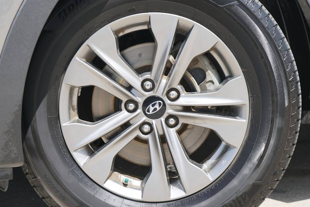 Thumbnail: 2015 Hyundai Santa Fe - 5