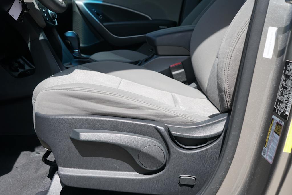 Thumbnail: 2015 Hyundai Santa Fe - 20